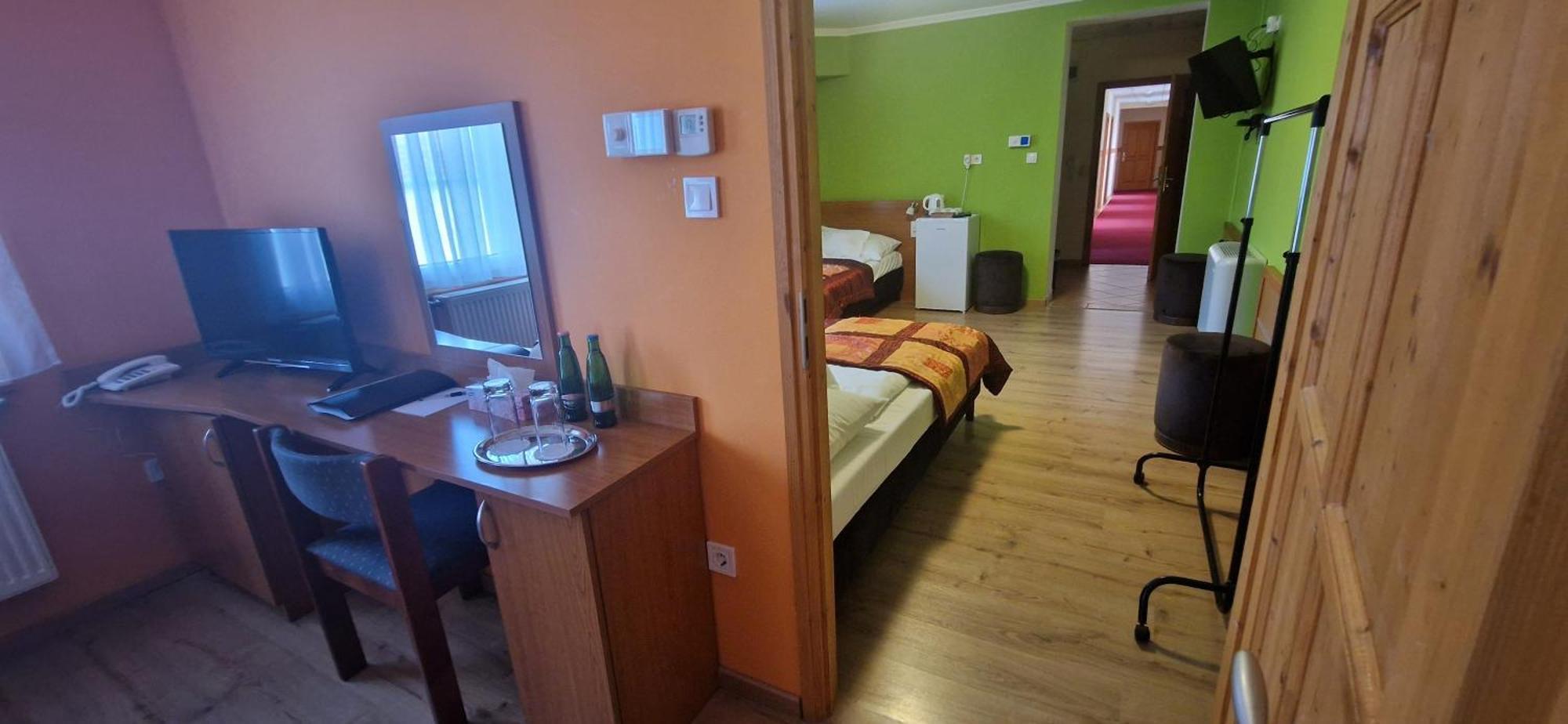 Hotel Patonai Fertod Bagian luar foto